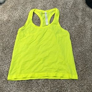 Lululemon tank top size 6. EUC